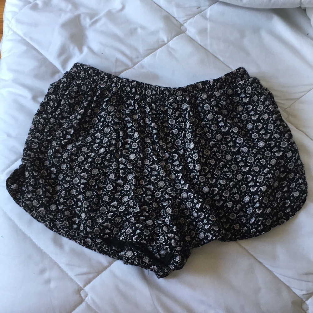 Brandy Melville floral shorts